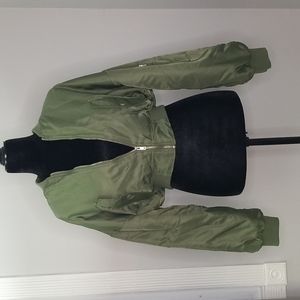 Forever 21 Ladies midriff Green bomber jacket size S